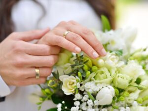 Beach Wedding Attire: A Guide to Dressing for the Perfect Seaside Ceremony